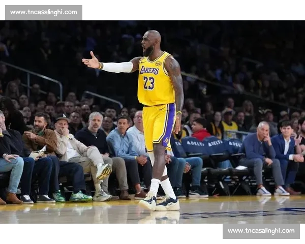 NBA近期战绩分析:各队表现浮动揭示季后赛格局变化 NBA近期战绩分析:各队表现浮动揭示季后赛格局变化